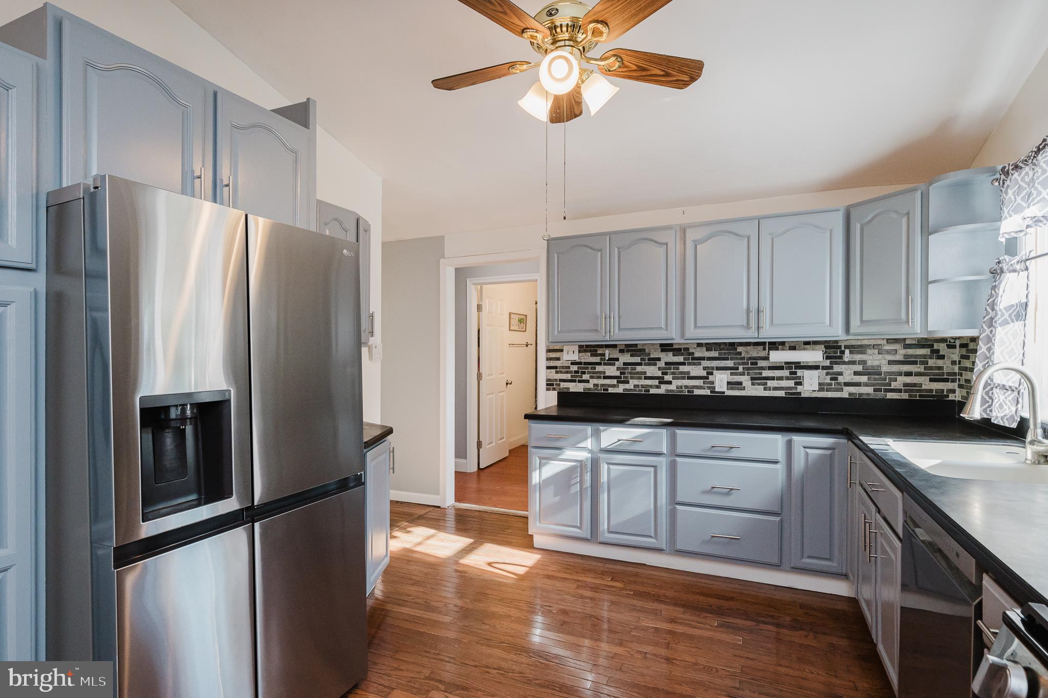3010 Baybriar Road Baltimore, MD 21222 - Photo 12 of 47