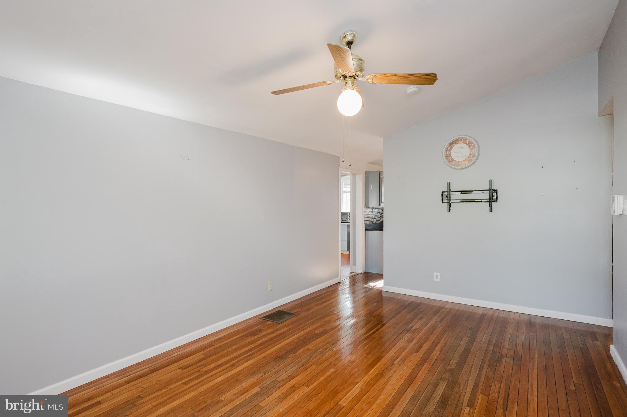 3010 Baybriar Road Baltimore, MD 21222 - Photo 6 of 47
