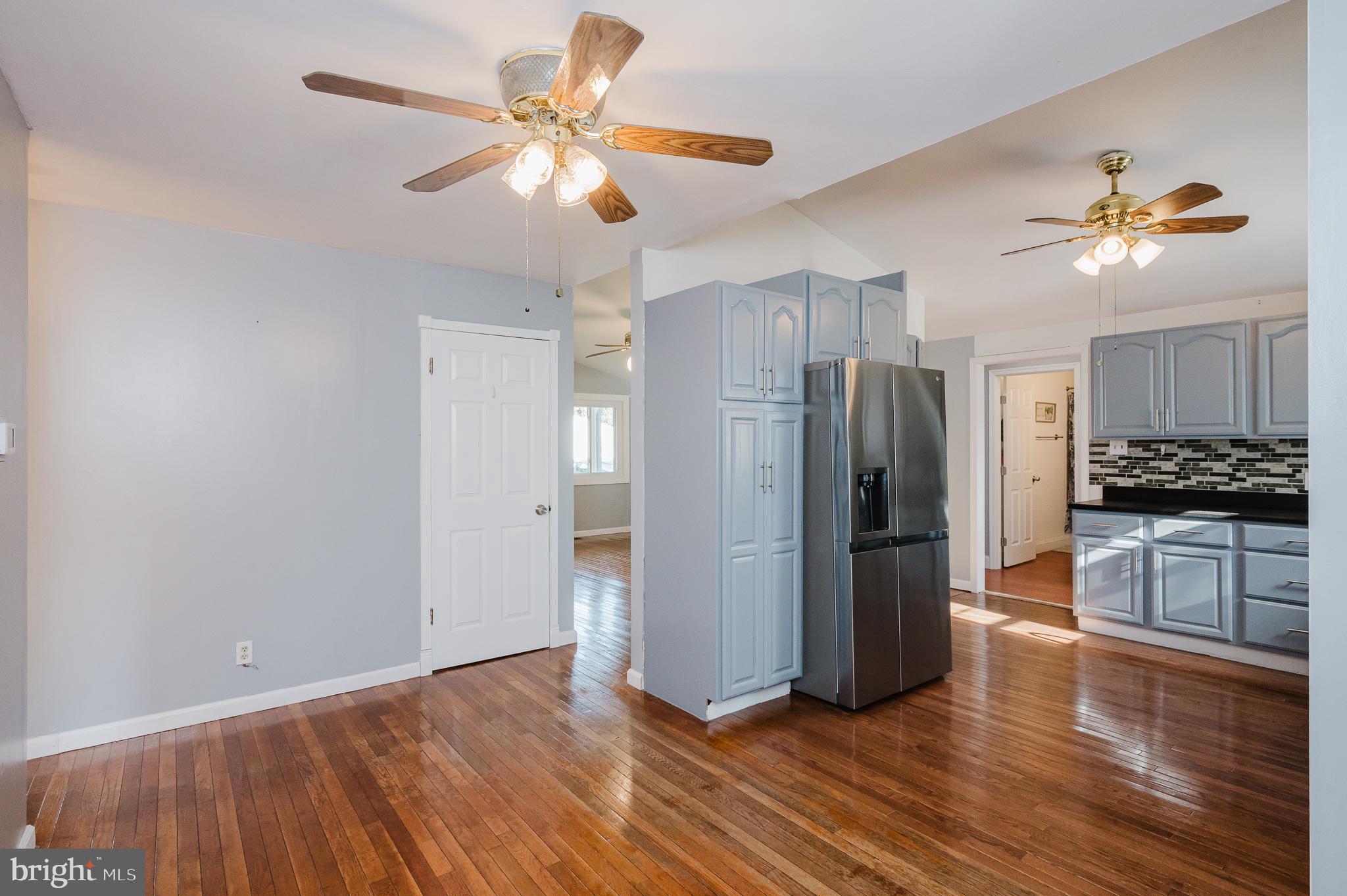 3010 Baybriar Road Baltimore, MD 21222 - Photo 8 of 47