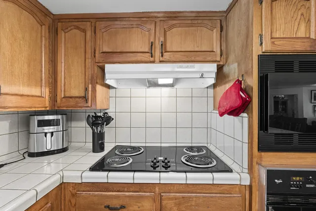 $429,000 | 238 South Fairbanks Avenue, Sanger, CA 93657