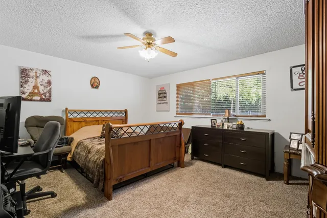 $429,000 | 238 South Fairbanks Avenue, Sanger, CA 93657