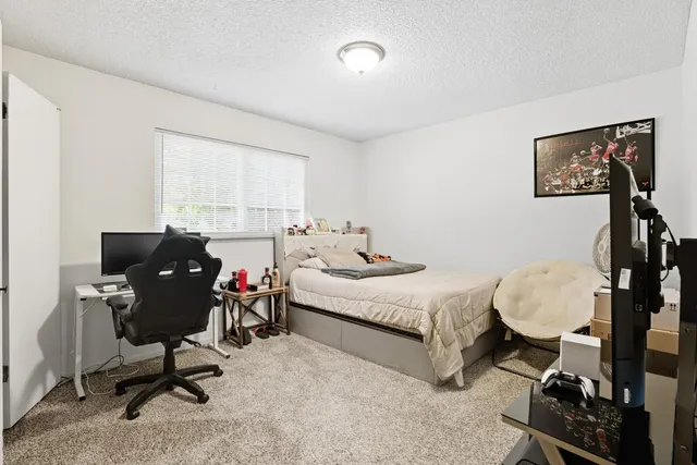 $429,000 | 238 South Fairbanks Avenue, Sanger, CA 93657