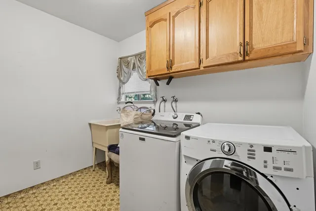 $429,000 | 238 South Fairbanks Avenue, Sanger, CA 93657