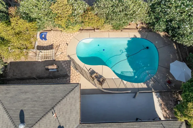 $429,000 | 238 South Fairbanks Avenue, Sanger, CA 93657