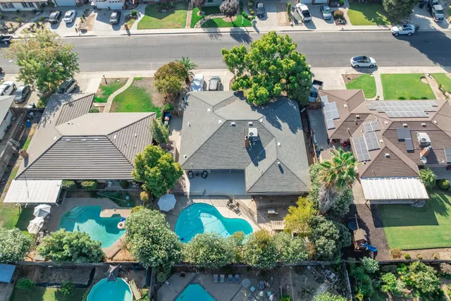 $429,000 | 238 South Fairbanks Avenue, Sanger, CA 93657