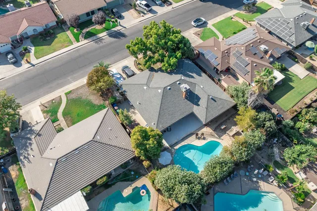 $429,000 | 238 South Fairbanks Avenue, Sanger, CA 93657