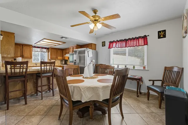 $429,000 | 238 South Fairbanks Avenue, Sanger, CA 93657