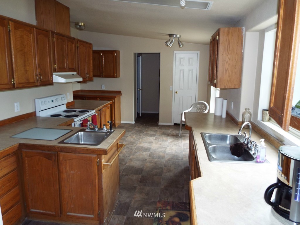 7104 Riverview Road Snohomish, WA 98290 - Photo 12 of 22 Gallery Image 12