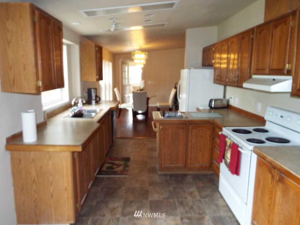 7104 Riverview Road Snohomish, WA 98290 - Photo 14 of 22 Gallery Image 14
