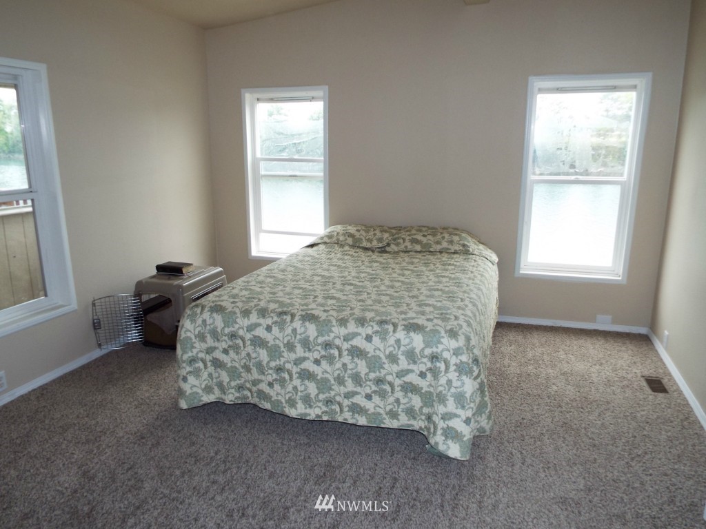 7104 Riverview Road Snohomish, WA 98290 - Photo 16 of 22 Gallery Image 16
