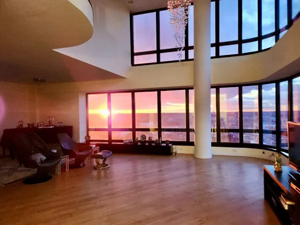 $4,998,000 | 530 East 76th Street, Unit PH35H36H | Lenox Hill