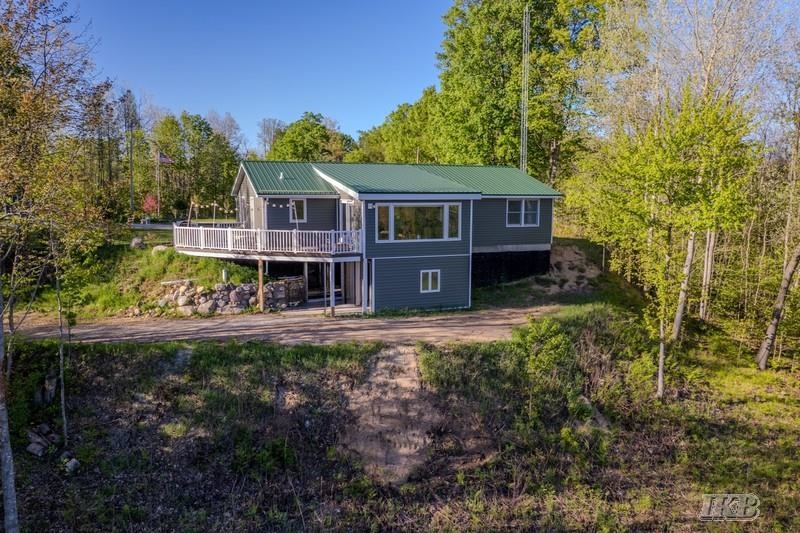 8818 Arnold Lake Road Harrison, MI 48625 - Photo 32 of 57