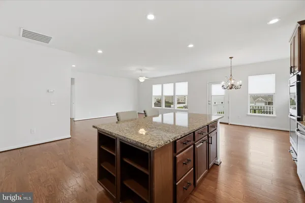 $549,900 | 121 Hayvenhurst Court, Stephens City, VA 22655