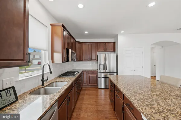 $549,900 | 121 Hayvenhurst Court, Stephens City, VA 22655
