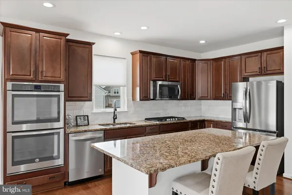 $549,900 | 121 Hayvenhurst Court, Stephens City, VA 22655
