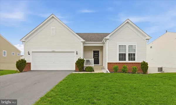 $549,900 | 121 Hayvenhurst Court, Stephens City, VA 22655