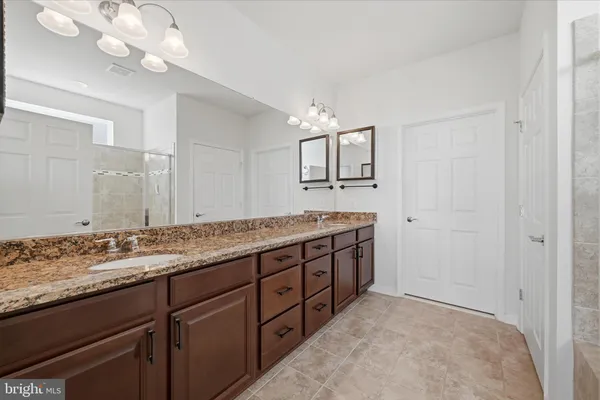 $549,900 | 121 Hayvenhurst Court, Stephens City, VA 22655