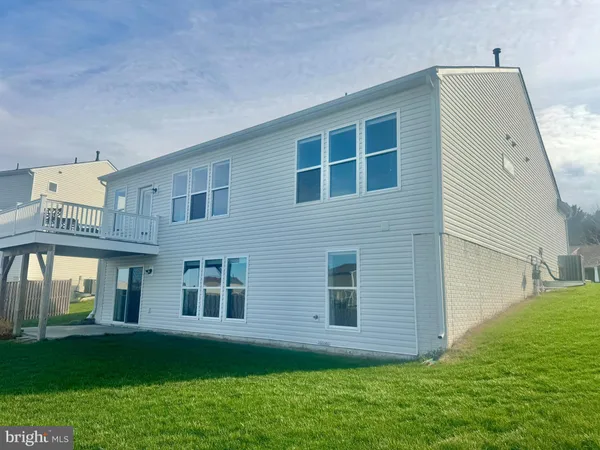 $549,900 | 121 Hayvenhurst Court, Stephens City, VA 22655