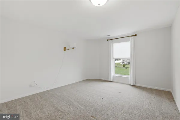 $549,900 | 121 Hayvenhurst Court, Stephens City, VA 22655