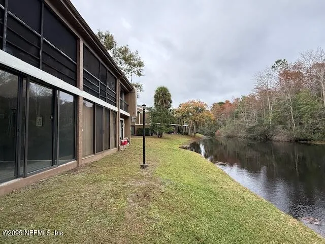 $1,450 | 8755 Como Lake Drive, Unit 8755, Jacksonville, FL 32256