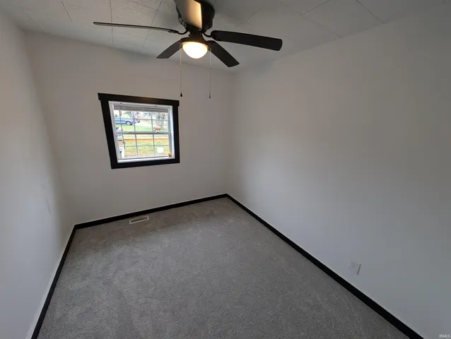 $154,900 | 7625 North St Road, Bicknell, IN 47512