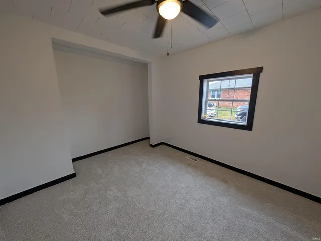 $154,900 | 7625 North St Road, Bicknell, IN 47512