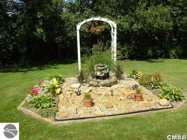 3471 South Coldwater Road Mount Pleasant, MI 48858 - Photo 23 of 25 1774012-22.JPG