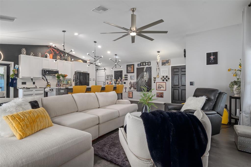 11202 Horned Owl Road Weeki Wachee, FL 34614 - Photo 15 of 49