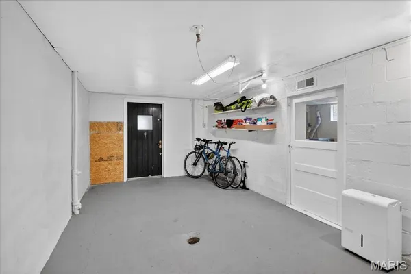 $235,900 | 3409 Macklind Avenue, St. Louis, MO 63139