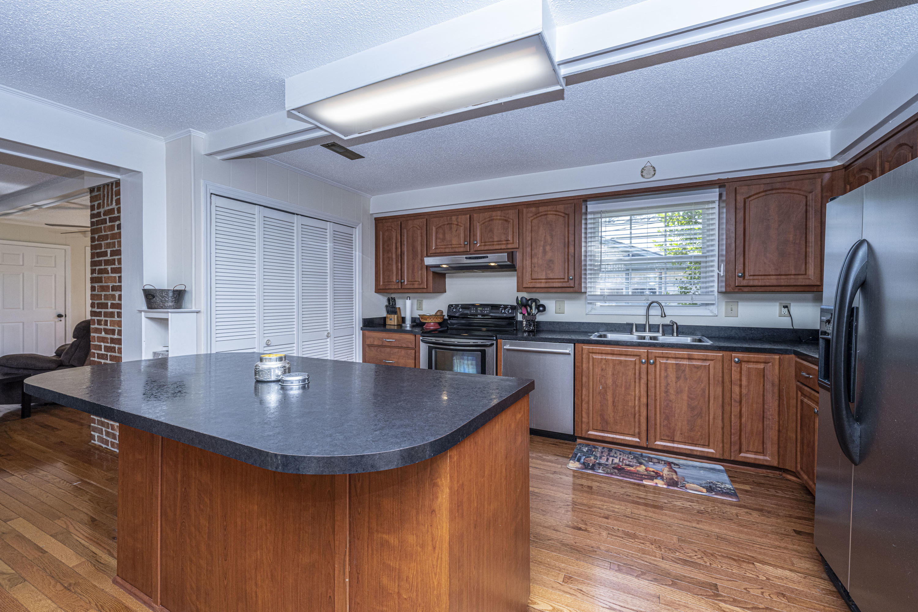 1288 Orange Branch Road Charleston, SC 29407 - Photo 35 of 44 Kitchen