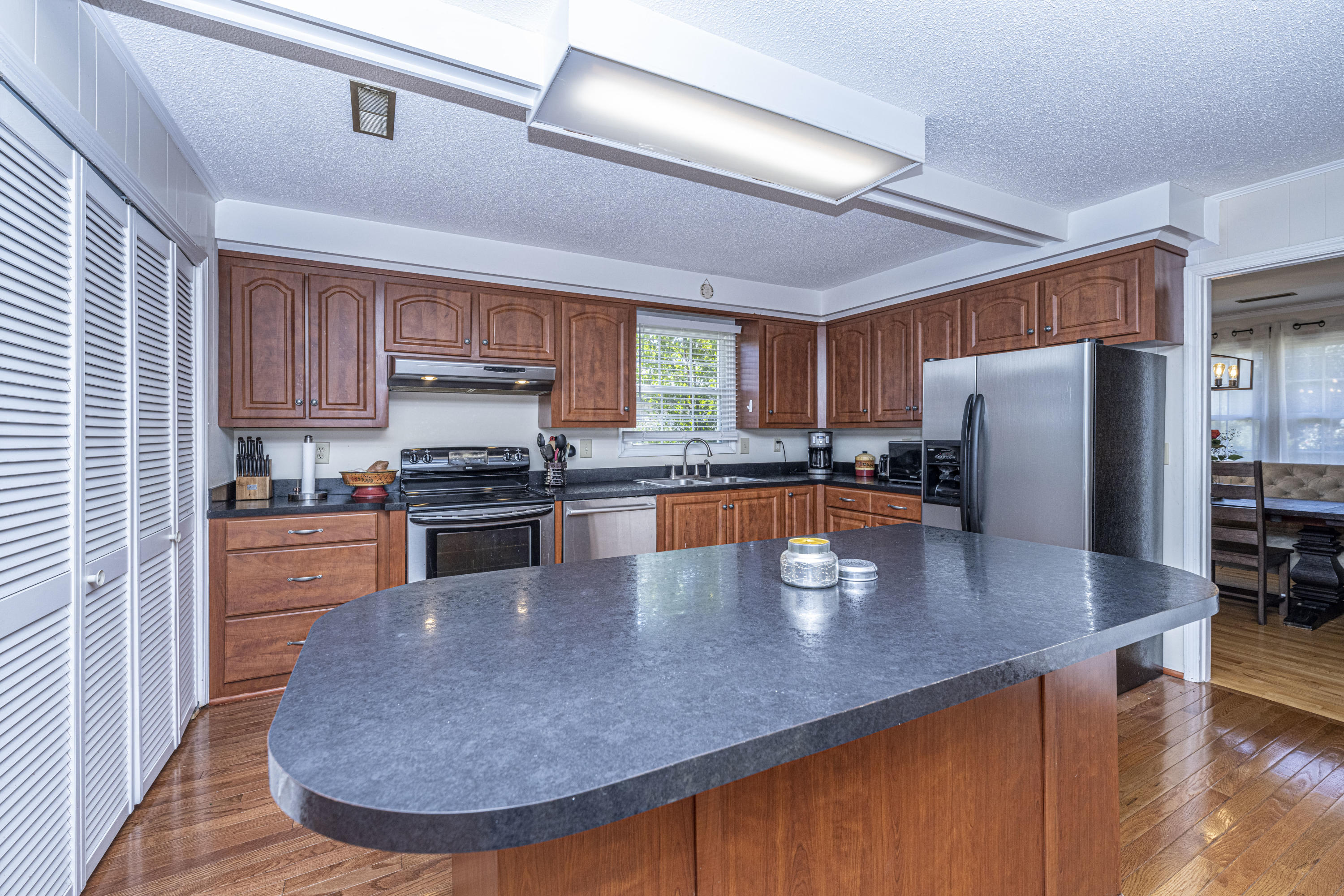 1288 Orange Branch Road Charleston, SC 29407 - Photo 36 of 44 Kitchen