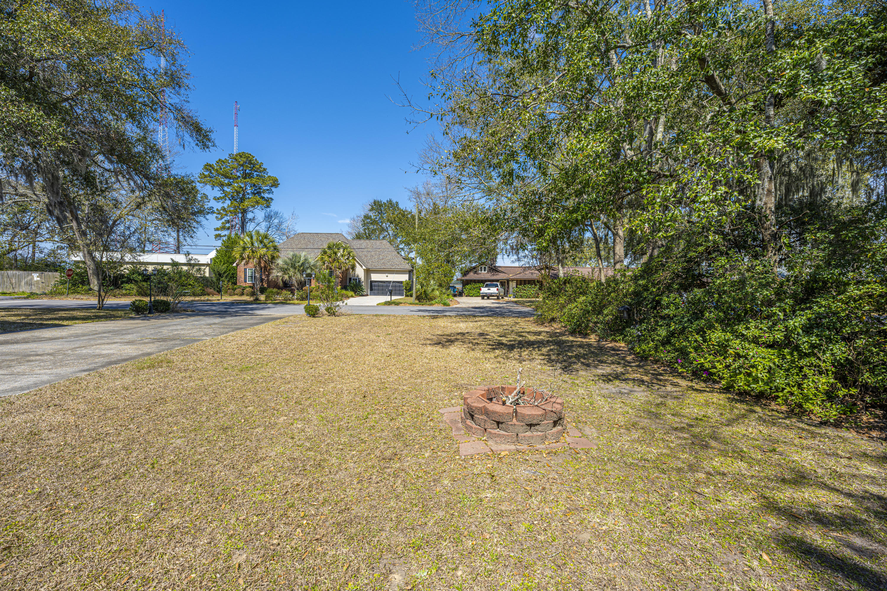 1288 Orange Branch Road Charleston, SC 29407 - Photo 8 of 44 Side Yard