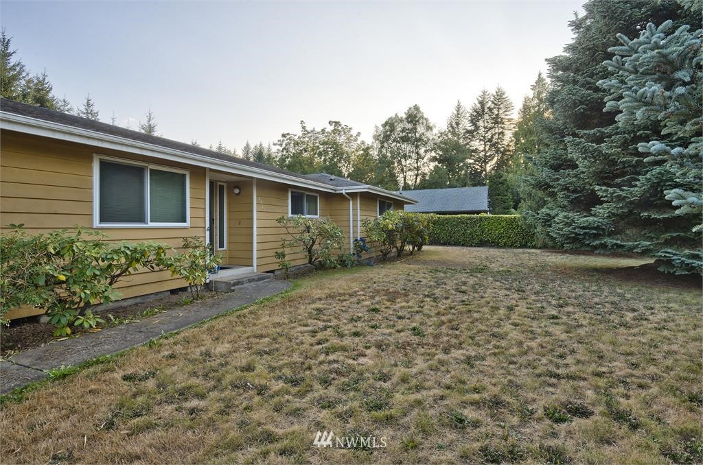 4040 Dyes Inlet Road Northwest Bremerton, WA 98312 - Photo 2 of 21 Gallery Image 2