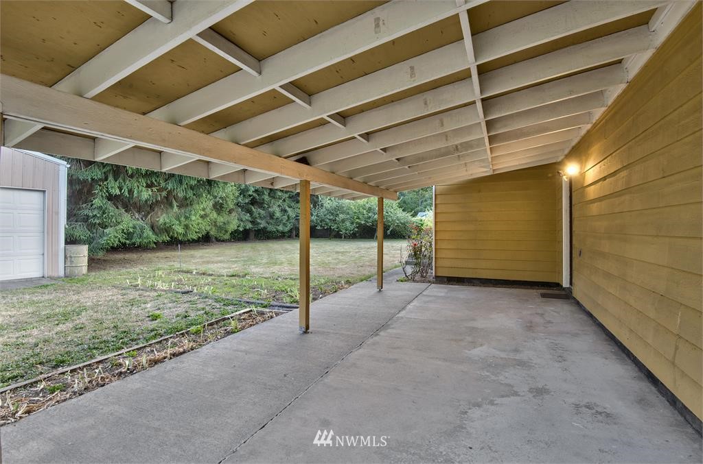 4040 Dyes Inlet Road Northwest Bremerton, WA 98312 - Photo 18 of 21 Gallery Image 18