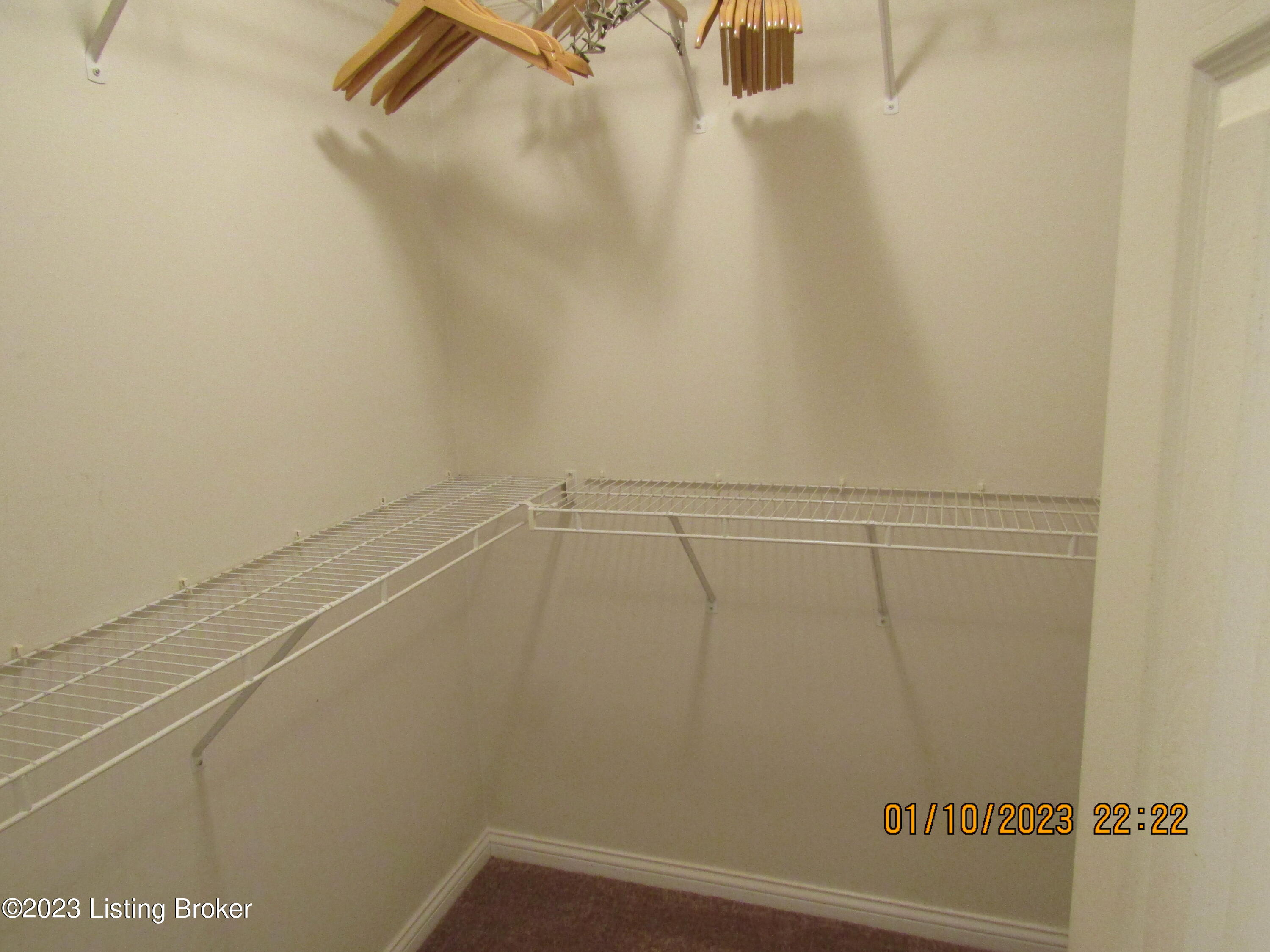 9823 Brooks Bend Road Louisville, KY 40258 - Photo 19 of 23 IMG_2826