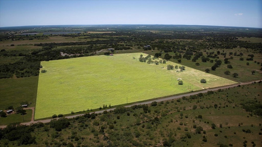 362 Jacoby Lane Hext, TX 76848 - Photo 26 of 36 an aerial view of a house