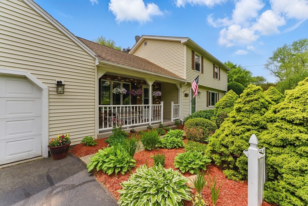 237 Bay Road Belchertown, MA 01007 - Photo 3 of 42 Gallery Image 3