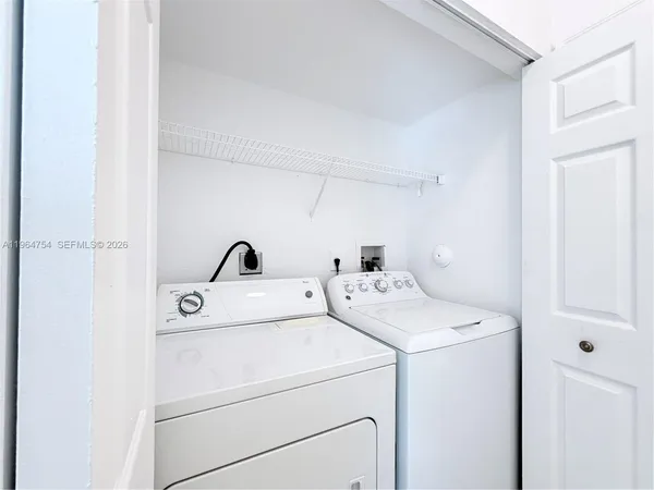 $3,400 | 792 Northwest 170th Terrace, Unit 792, Pembroke Pines, FL 33028