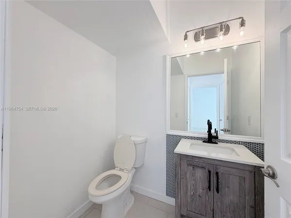 $3,400 | 792 Northwest 170th Terrace, Unit 792, Pembroke Pines, FL 33028