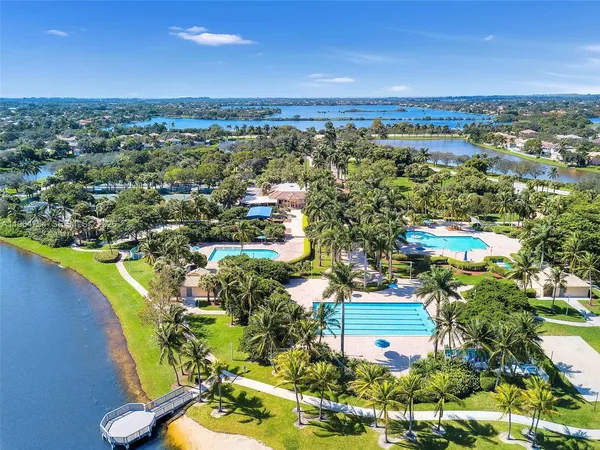 $3,400 | 792 Northwest 170th Terrace, Unit 792, Pembroke Pines, FL 33028