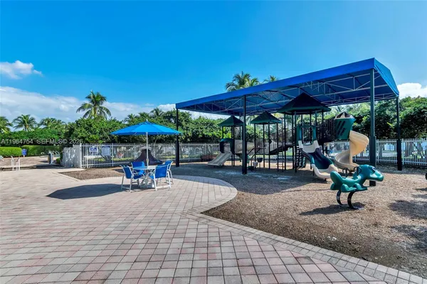 $3,400 | 792 Northwest 170th Terrace, Unit 792, Pembroke Pines, FL 33028