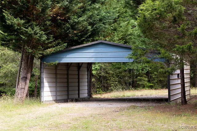 $179,900 | 300 Mill Creek Road, Meherrin, VA 23954