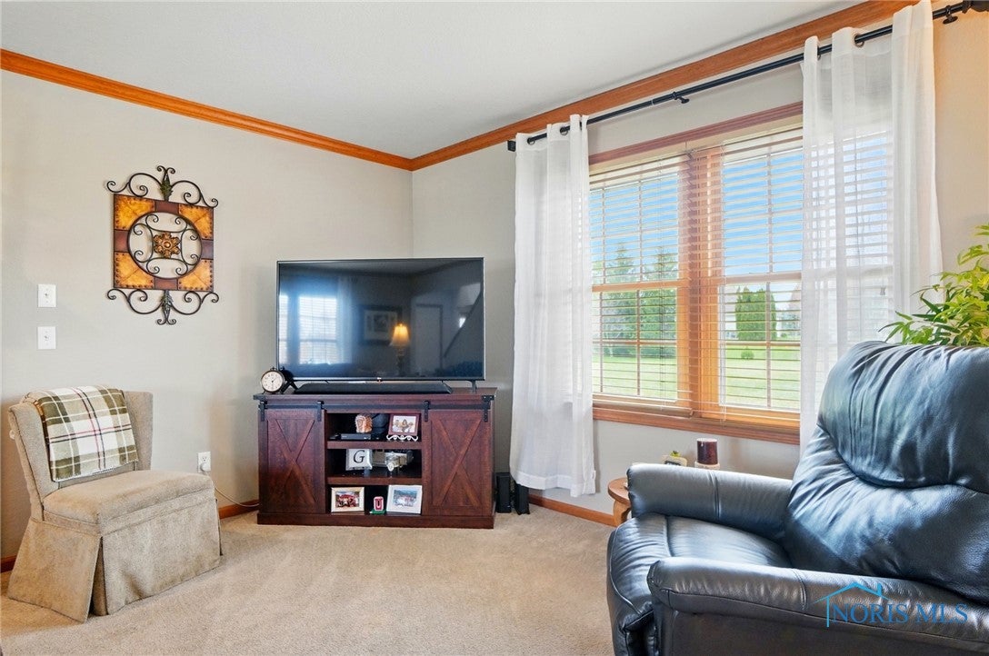 328 Blue Jacket Road Perrysburg, OH 43551 - Photo 5 of 47 Gallery Image 5