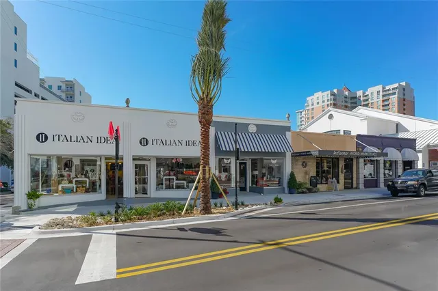 $1,499,000 | 213 Cosmopolitan Court, Sarasota, FL 34236