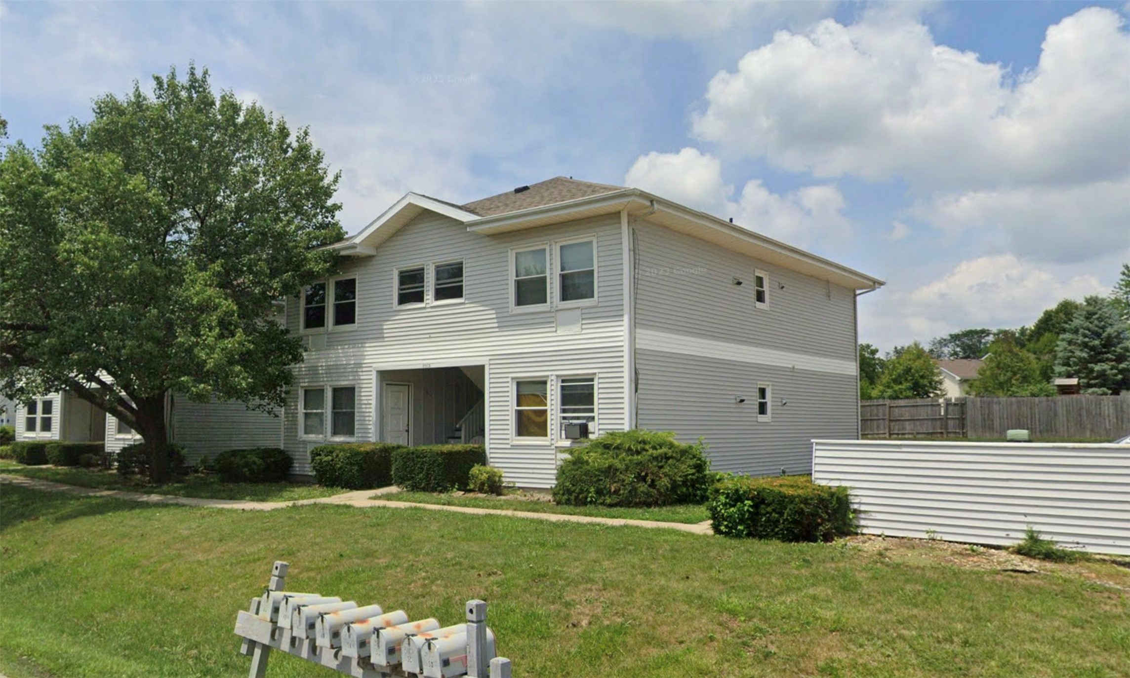 306 Wigwam Street Heyworth, IL 61745 - Photo 7 of 7 a front view of a house with a yard