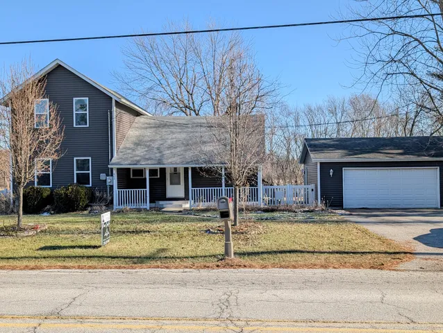 $307,500 | 404 Burr Street, Lowell, IN 46356