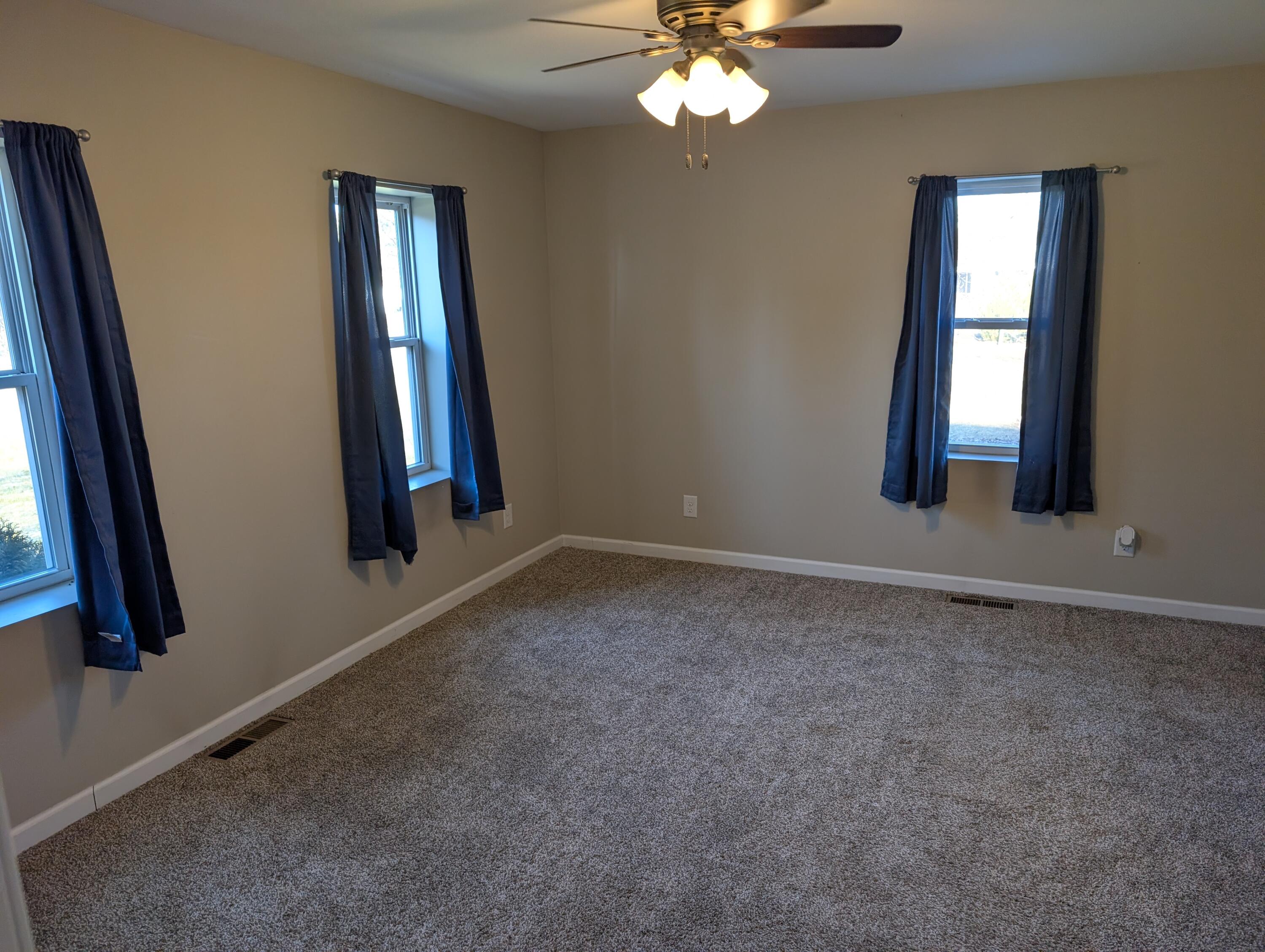 404 Burr Street Lowell, IN 46356 - Photo 21 of 70 3000x2258