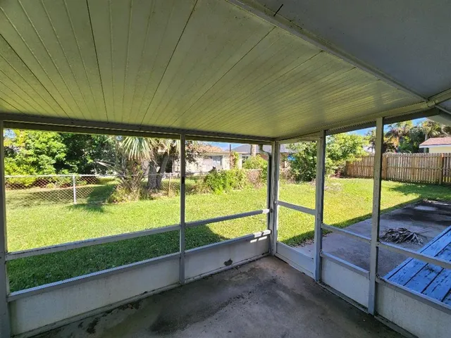 $2,100 | 4513 Saxon Drive, New Smyrna Beach, FL 32169