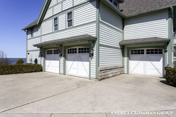 $6,000,000 | 456 Monroe Boulevard, South Haven, MI 49090