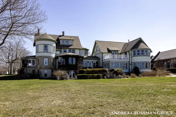$6,000,000 | 456 Monroe Boulevard, South Haven, MI 49090